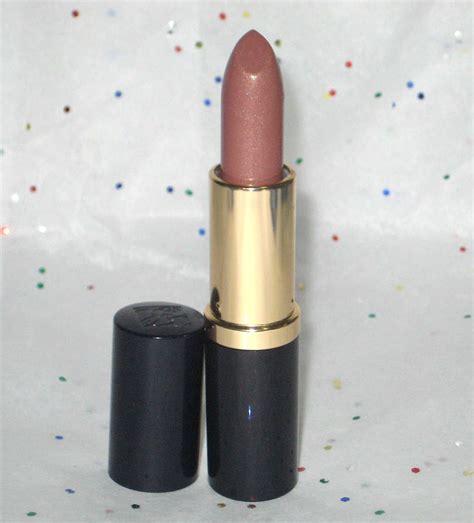 estee lauder lipstick discontinued.